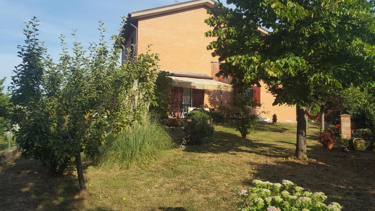 B&B I Girasoli Monte San Pietro Екстериор снимка